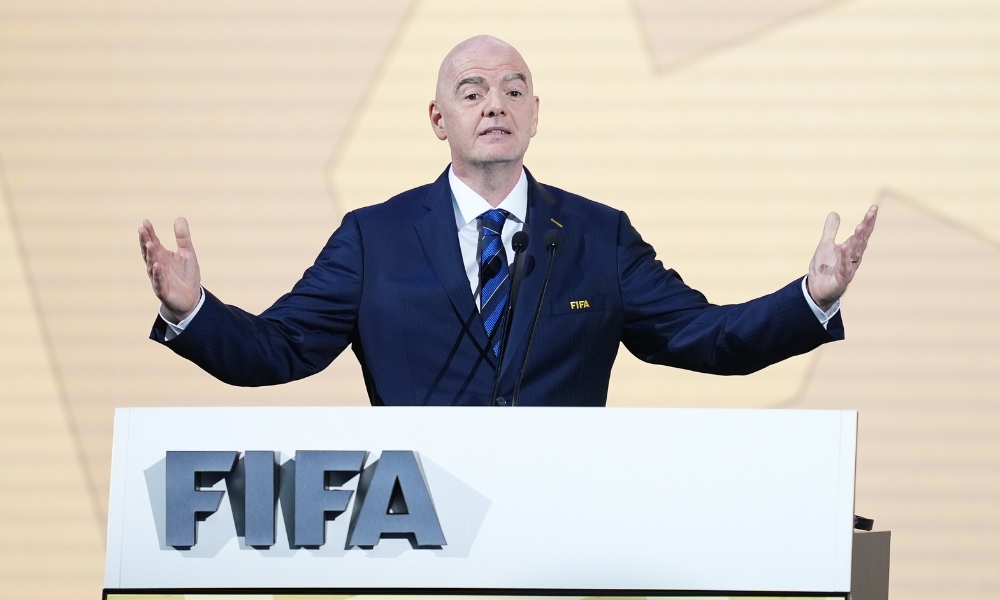 之间保持了 之间保持了